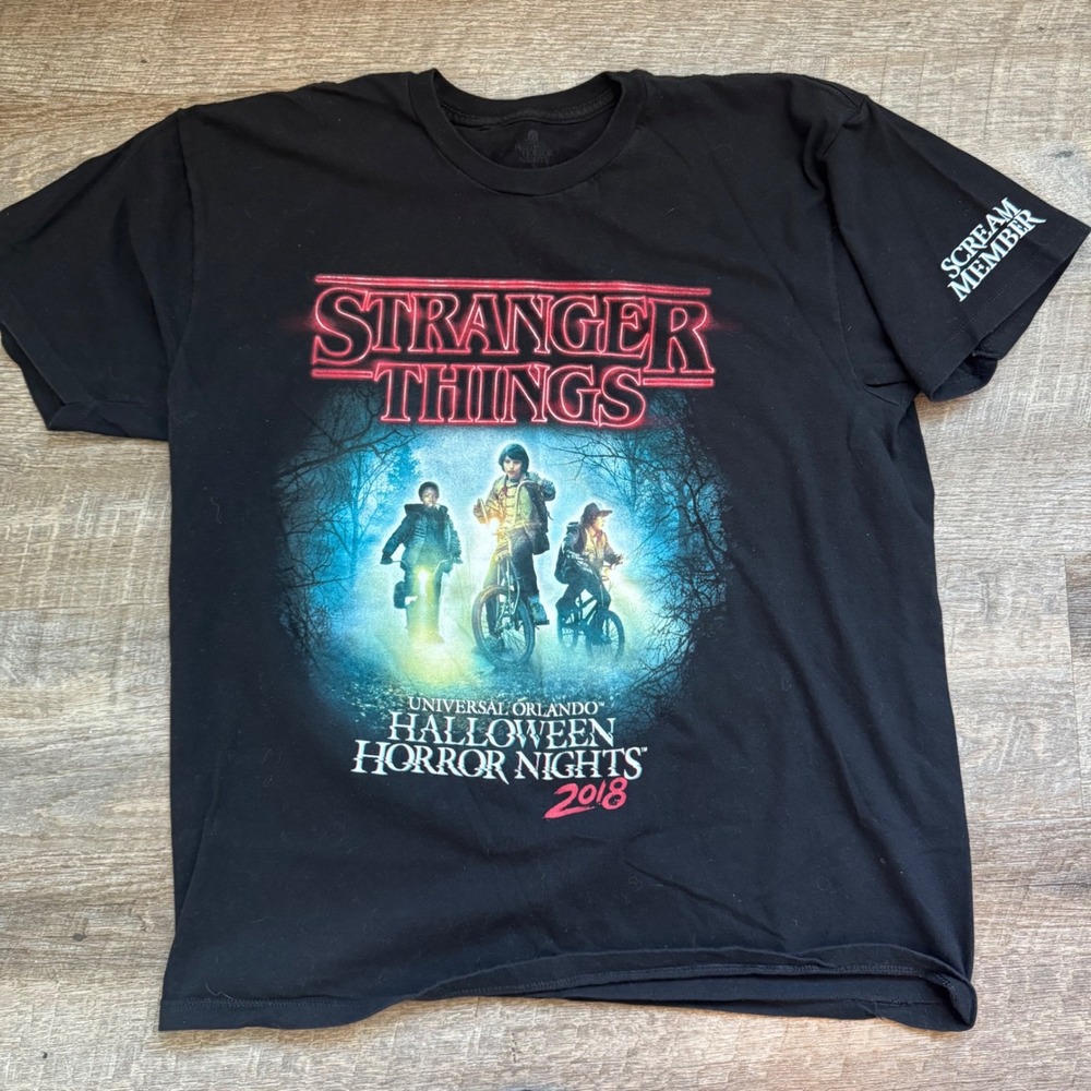 Universal Studios Stranger Things HHN 2018 T-Shirt Large Regular Black Graphic